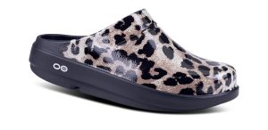 Women's OOcloog Limited Edition Clog - Cheetah