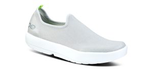 Women's OOmg eeZee Low Shoe - Gray